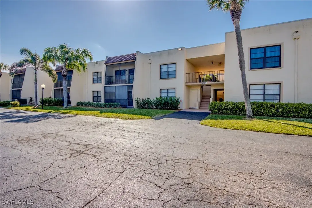 Picture of 12491 Mcgregor Blvd 21, Fort Myers, FL 33919