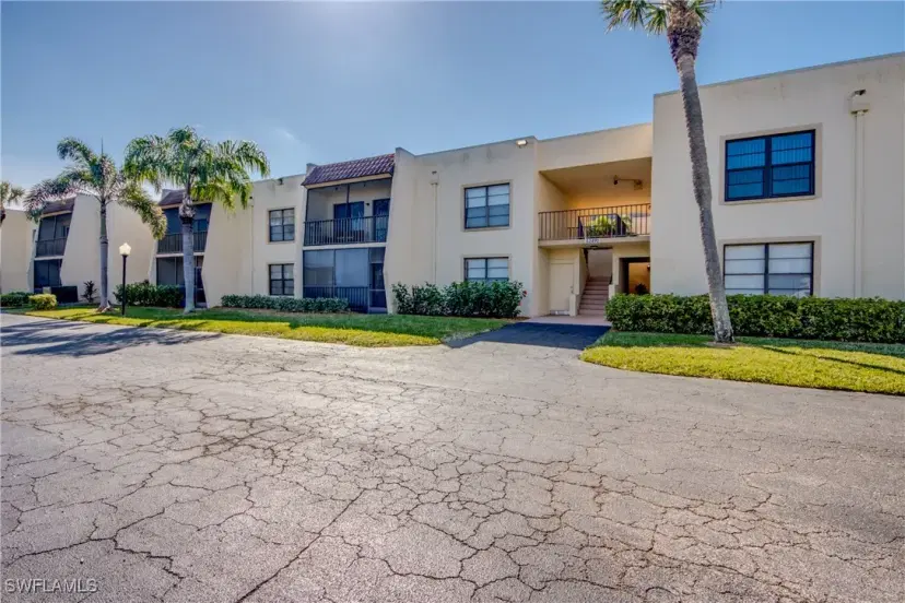 Picture of 12491 Mcgregor Blvd 21, Fort Myers FL 33919