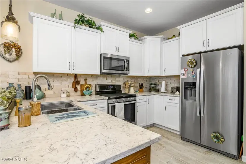 Picture of 7642 Jacaranda Ln, Naples FL 34114