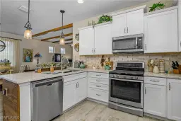 Picture of 7642 Jacaranda Ln, Naples, FL 34114