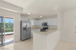 Picture of 4510 Botanical Place Cir 301, Naples, FL 34112