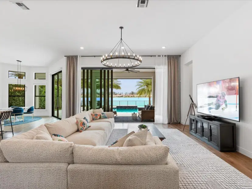Picture of 9015 Parkland Bay Drive, Parkland FL 33076