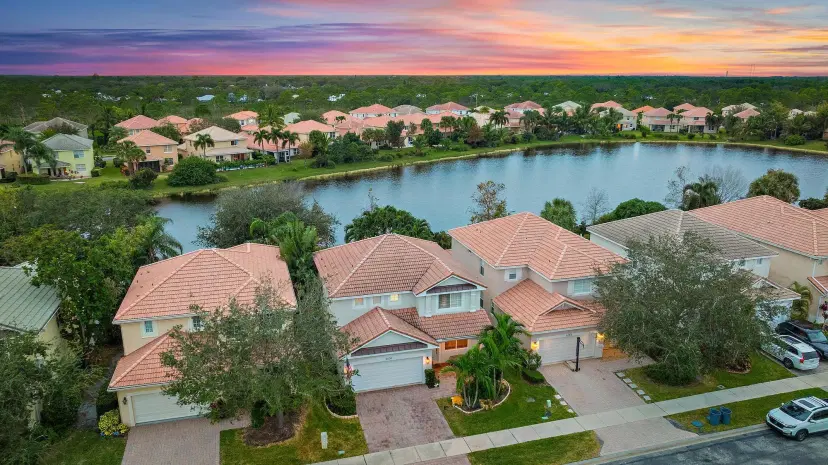 Picture of 6000 SE Crooked Oak Avenue, Hobe Sound FL 33455