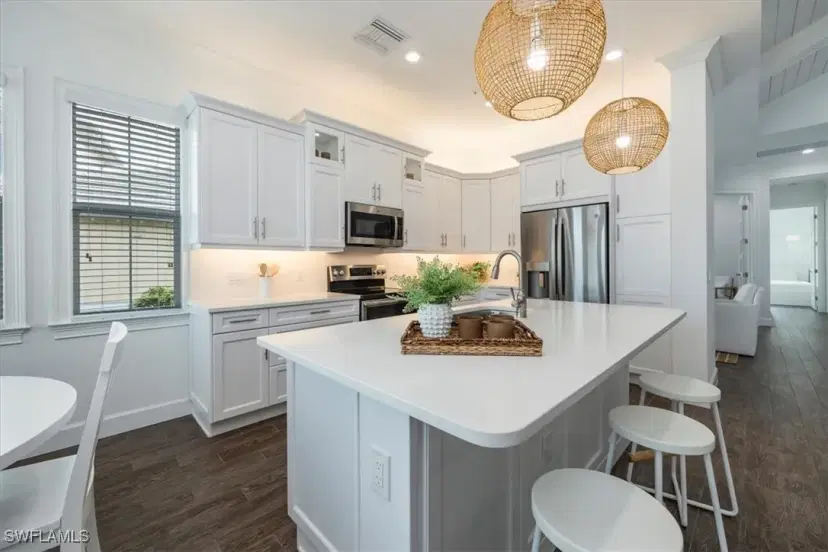 Picture of 6541 Dominica Dr 202, Naples FL 34113