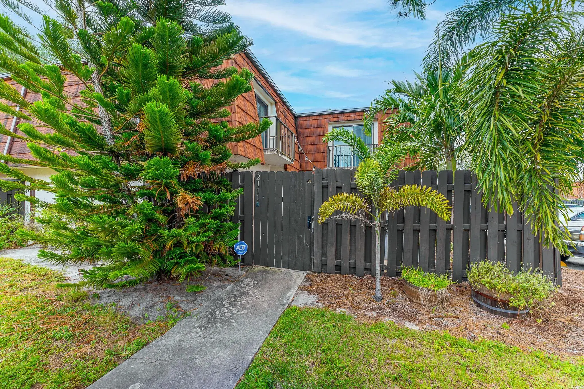 Picture of 2111 White Pine Circle B, Greenacres, FL 33415