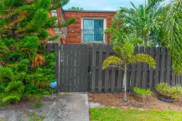 Picture of 2111 White Pine Circle B, Greenacres, FL 33415