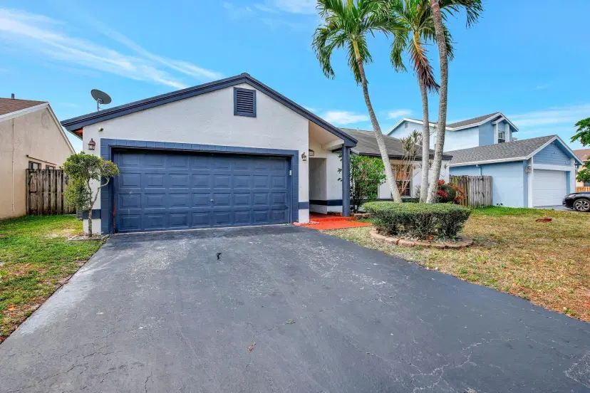 Picture of 10162 NW 32 Street, Sunrise FL 33351