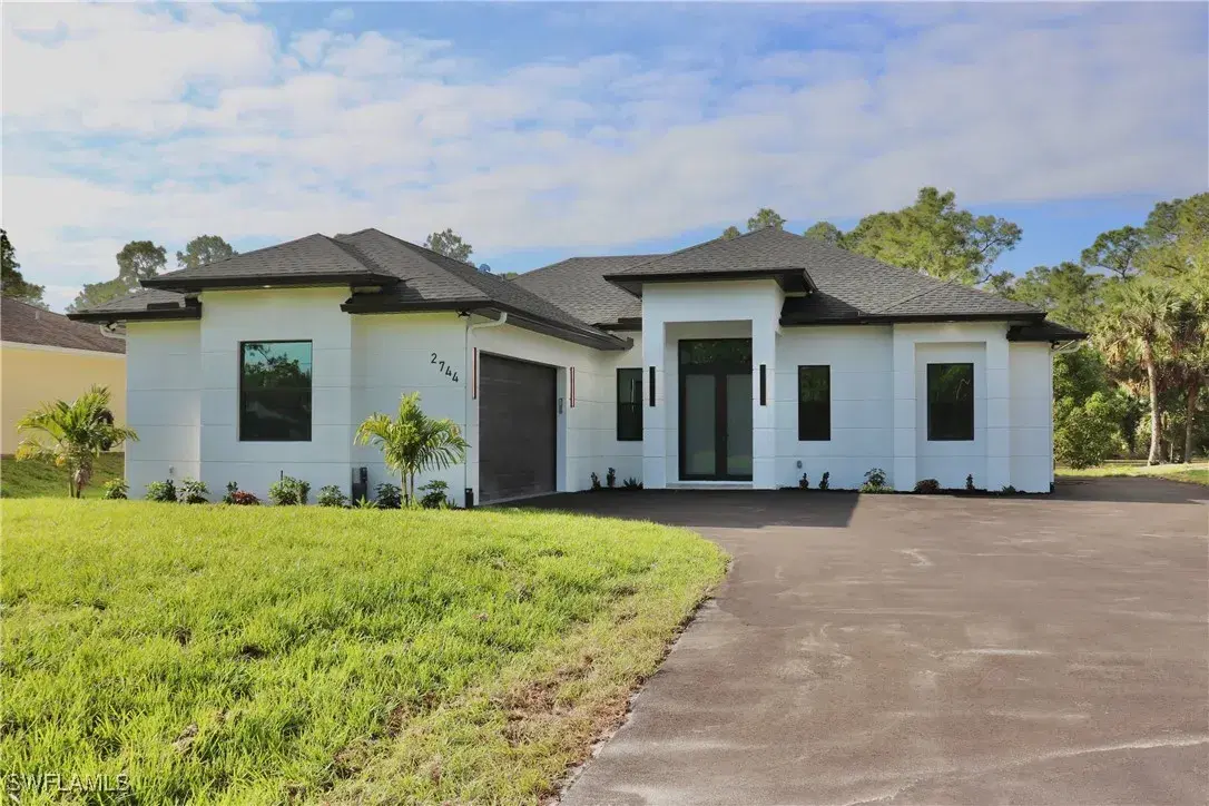 Picture of 2744 24Th Ave Ne, Naples, FL 34120