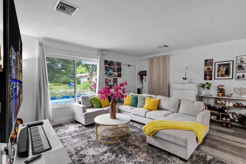 Picture of 315 S 57Th Ave, Hollywood FL 33023