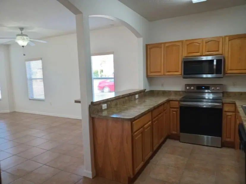 Picture of 506 Zervas Ct, Sebring FL 33870