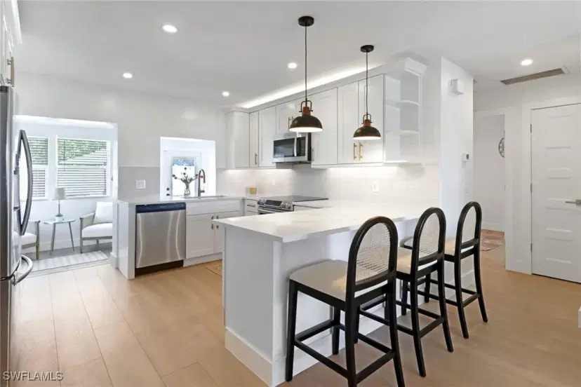 Picture of 4523 Fluvia Ave, Naples FL 34103