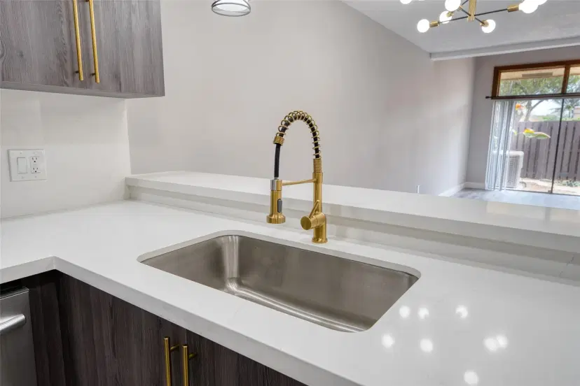 Picture of 1192 N University 1, Plantation FL 33322