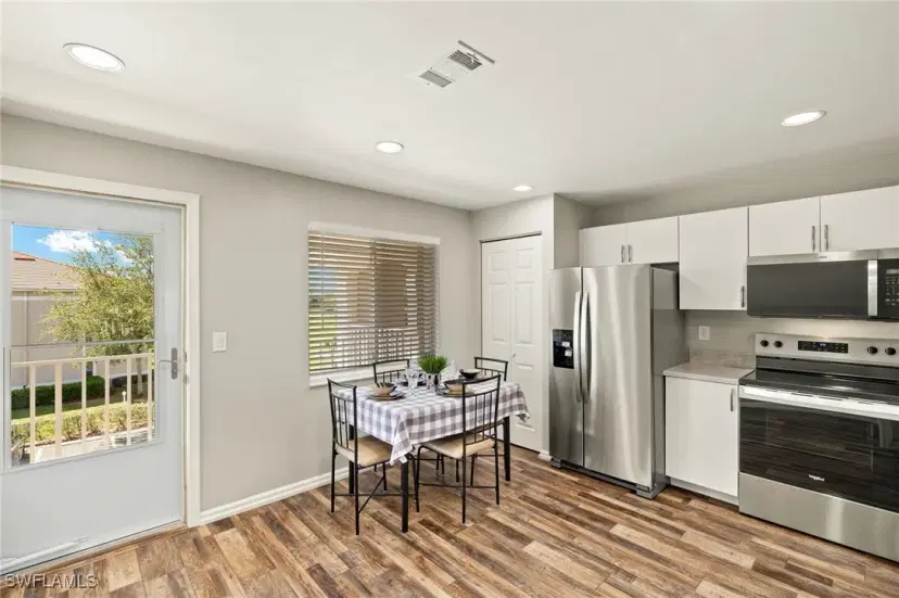 Picture of 6945 Dennis Cir I302, Naples FL 34104