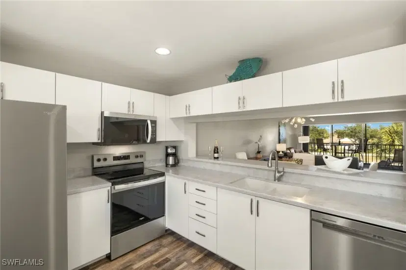 Picture of 6945 Dennis Cir I302, Naples FL 34104