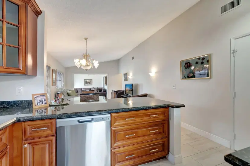 Picture of 8081 Springtree Road C, Boca Raton FL 33496