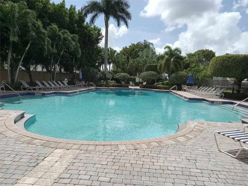 Picture of 260 Berenger Walk, Royal Palm Beach FL 33414
