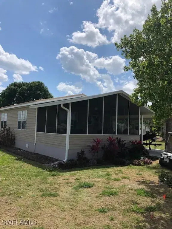 Picture of 814 Yacht Club Way Nw, Moore Haven FL 33471