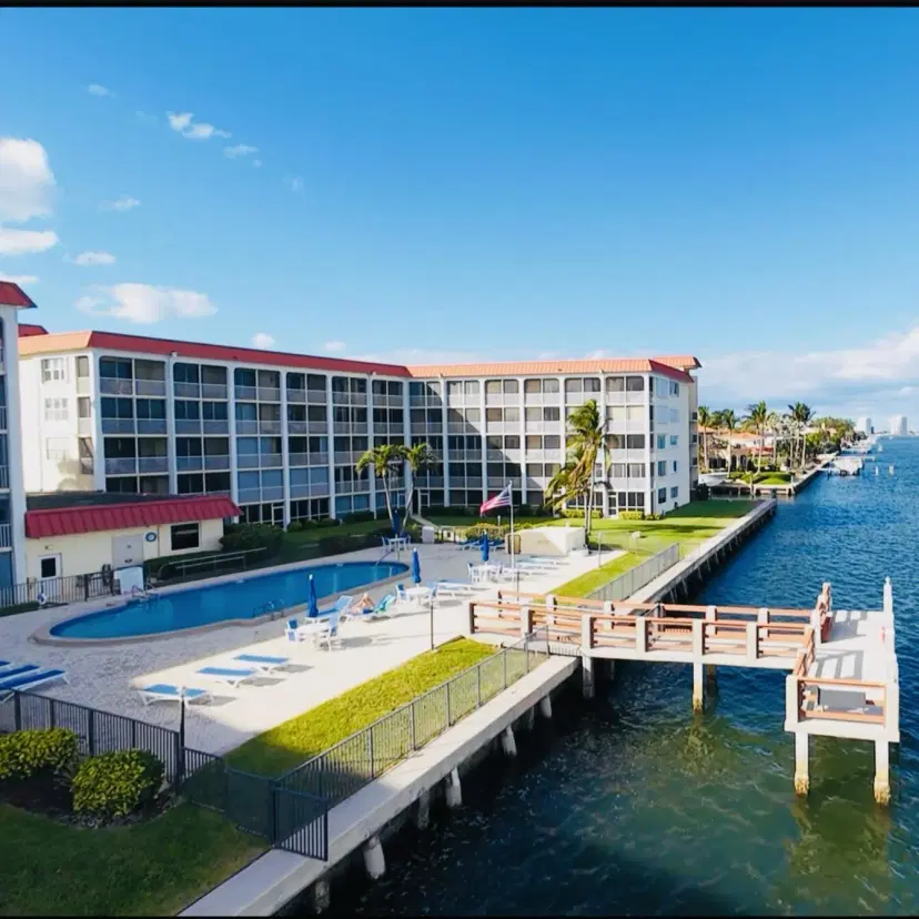 Picture of 100 Paradise Harbour Boulevard 306, North Palm Beach FL 33408