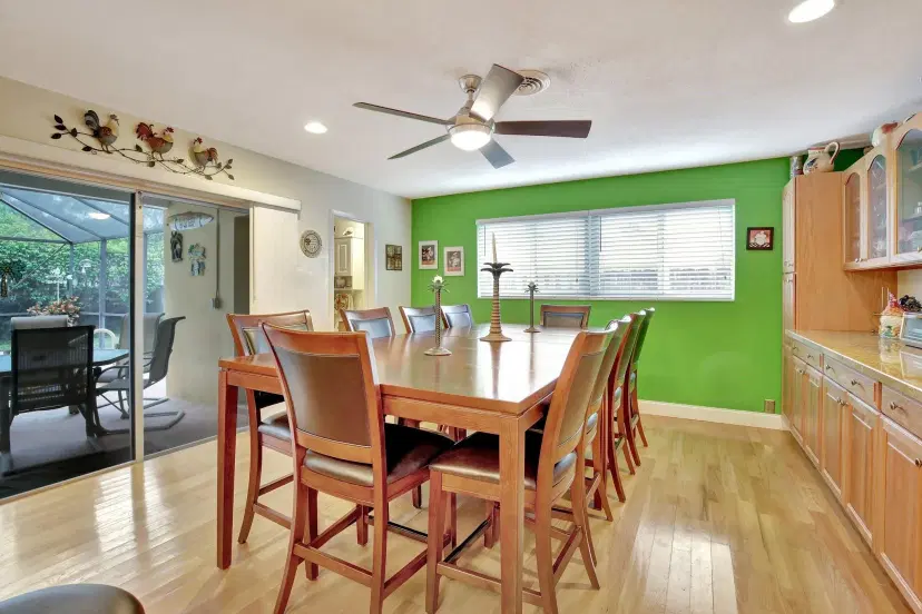 Picture of 321 El Dorado Pkwy, Plantation FL 33317