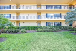 Picture of 1085 Forest Lakes Dr 8108, Naples, FL 34105