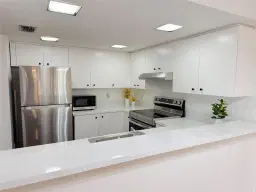 Picture of 4428 SW 70Th Ter 4428, Davie, FL 33314