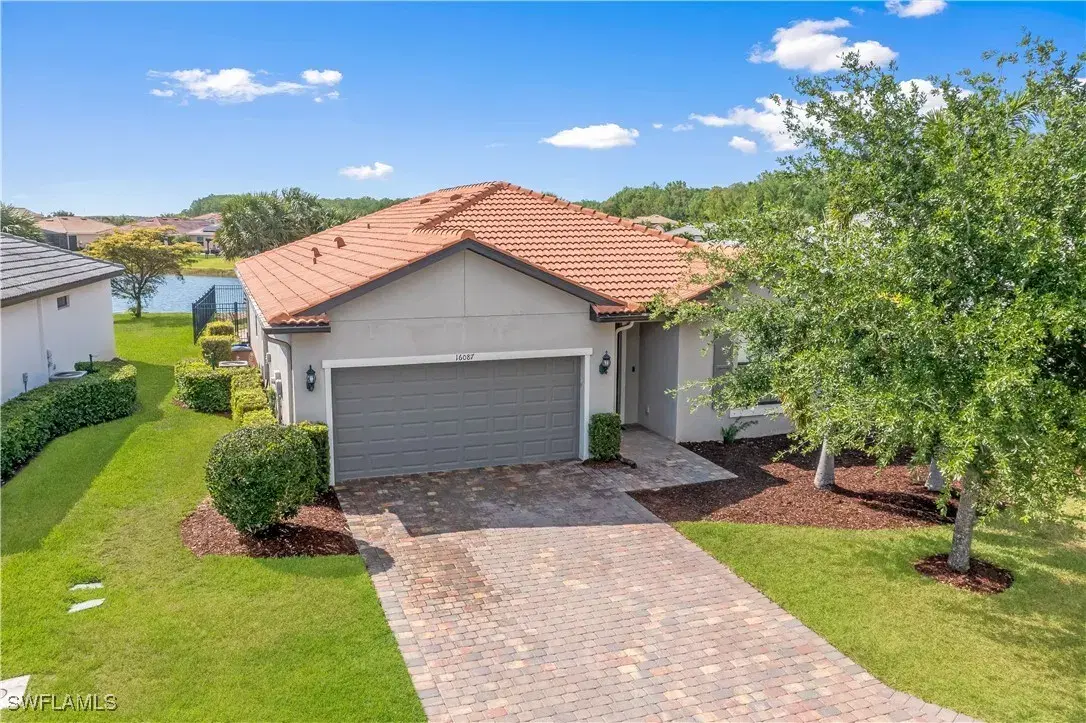 Picture of 16087 Mistflower Dr, Alva, FL 33920