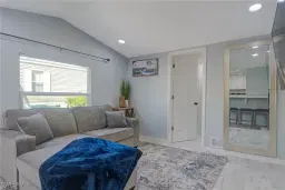 Picture of 950 Auto Ranch Rd, Naples, FL 34114
