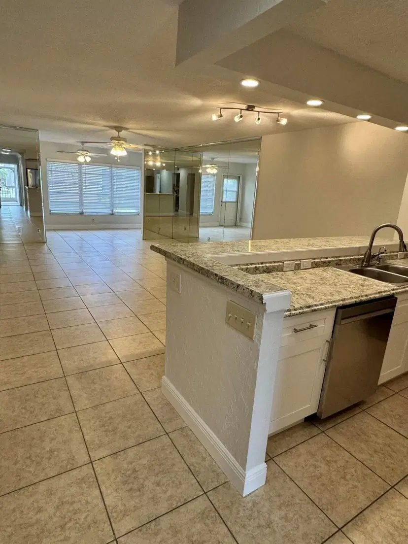 Picture of 9071 Tracy 2 Court 2, Boca Raton FL 33496