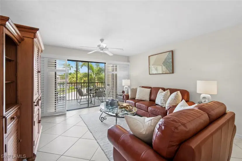 Picture of 219 Fox Glen Dr 1203, Naples FL 34104