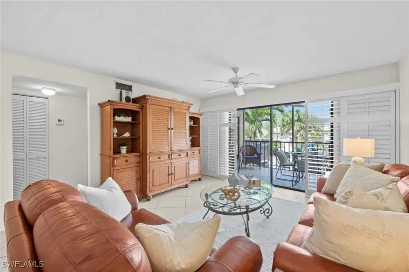 Picture of 219 Fox Glen Dr 1203, Naples FL 34104