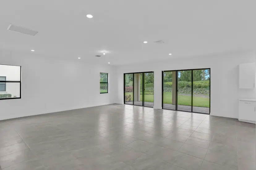 Picture of 11890 S Baypoint Circle, Parkland FL 33076