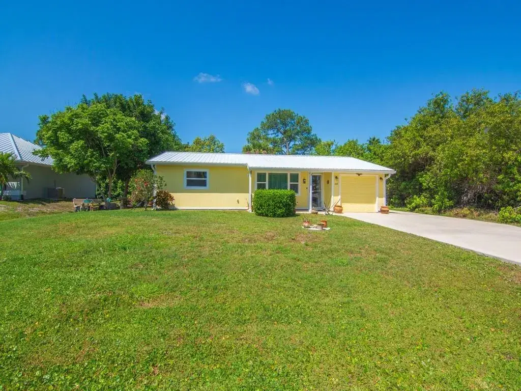Picture of 442 Banyan, Sebastian, FL 32958