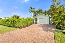 Picture of 1255 Illinois Dr, Naples, FL 34103