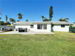 Picture of 25 Estate Dr, North Fort Myers, FL 33917