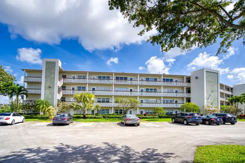 Picture of 127 Southampton B 127, West Palm Beach FL 33417