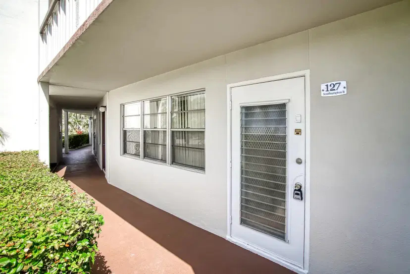 Picture of 127 Southampton B 127, West Palm Beach FL 33417