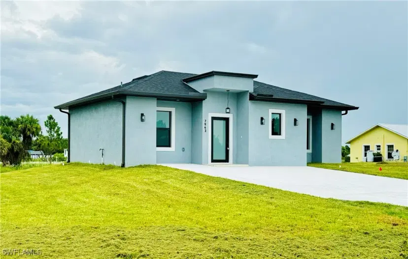 Picture of 7942 13Th Pl, Labelle FL 33935