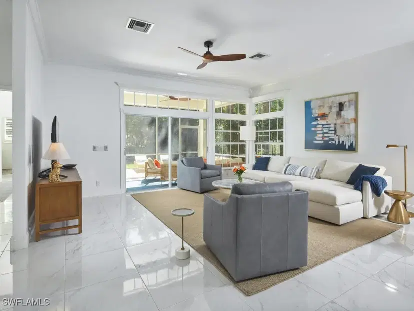 Picture of 114 Amblewood Ln 9-903, Naples FL 34105