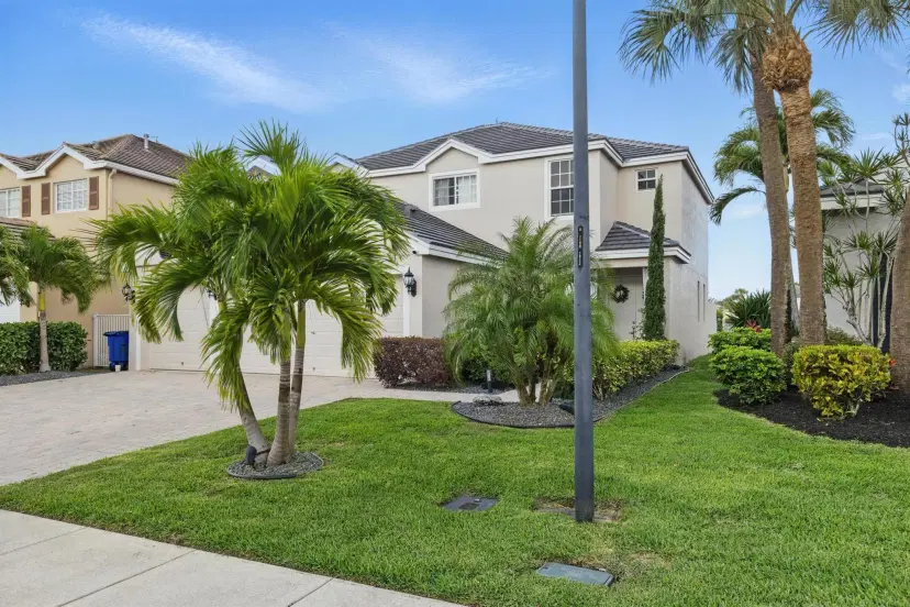 Picture of 125 Kensington Way, Royal Palm Beach FL 33414