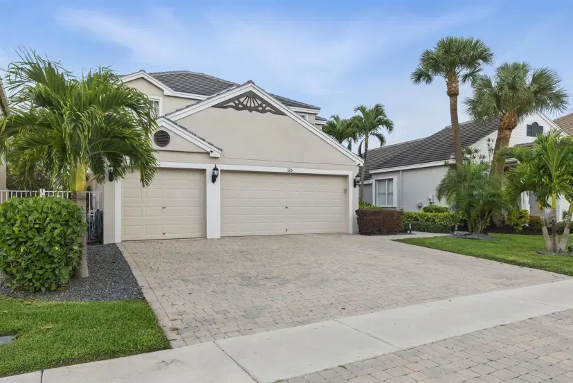 Picture of 125 Kensington Way, Royal Palm Beach FL 33414