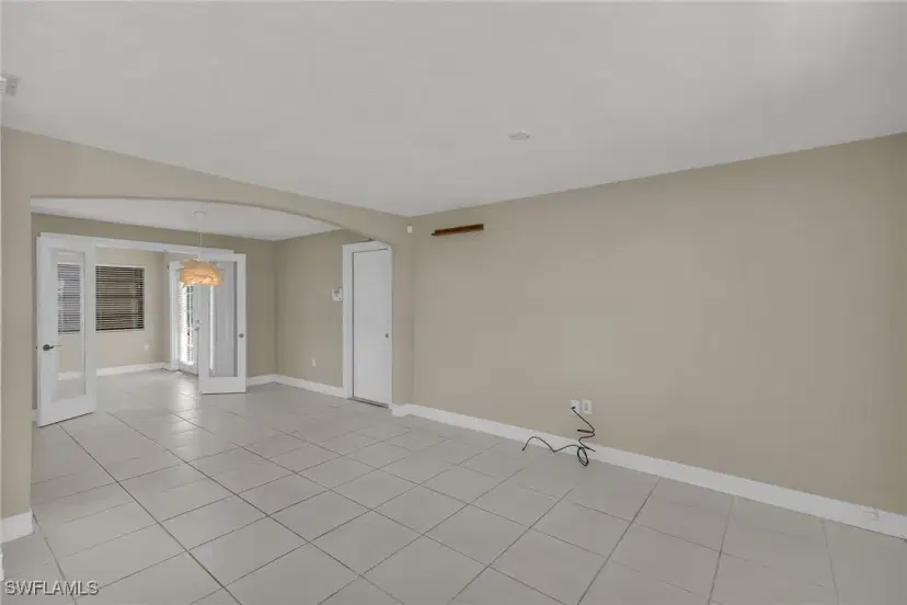 Picture of 112 Blue Ridge Dr 55, Naples FL 34112