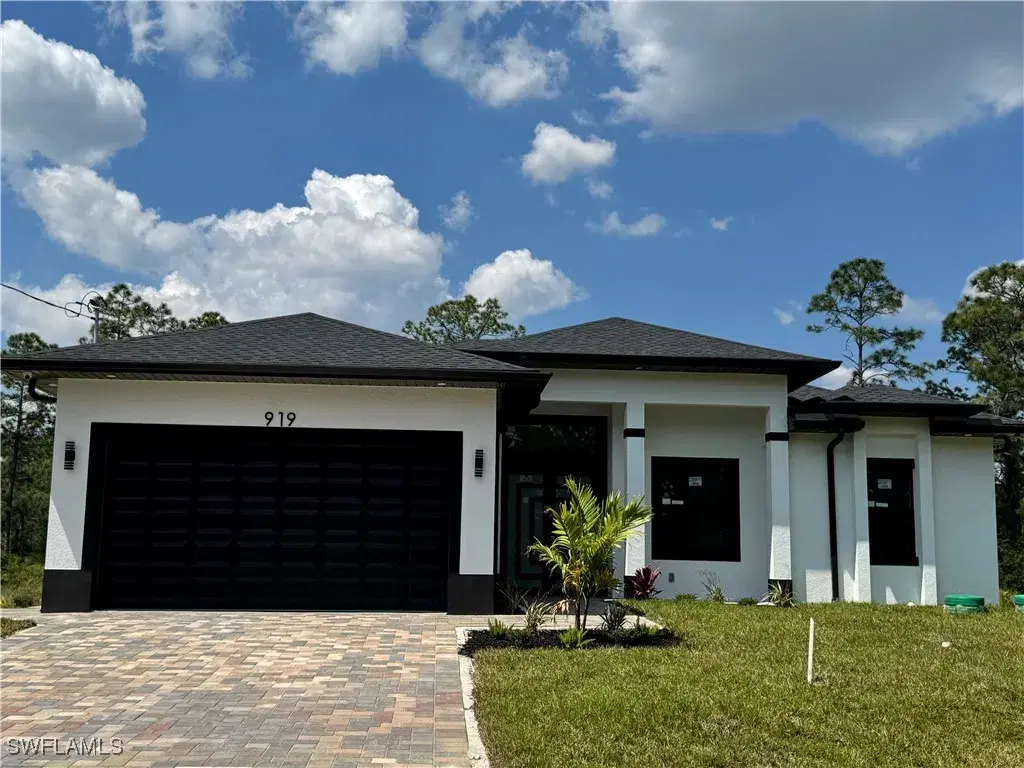 Picture of 919 Louis Ave, Lehigh Acres, FL 33972