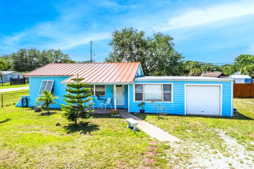 Picture of 2343 2Nd Court Se, Vero Beach FL 32962