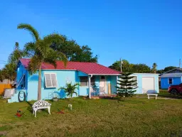 Picture of 2343 2Nd Court Se, Vero Beach, FL 32962