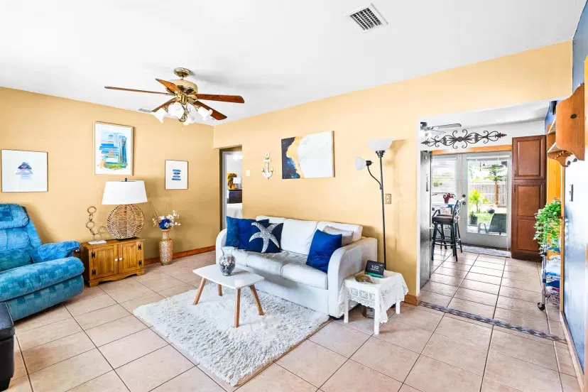 Picture of 2343 2Nd Court Se, Vero Beach FL 32962