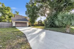 Picture of 1576 Beechwood Trl, Fort Myers, FL 33919