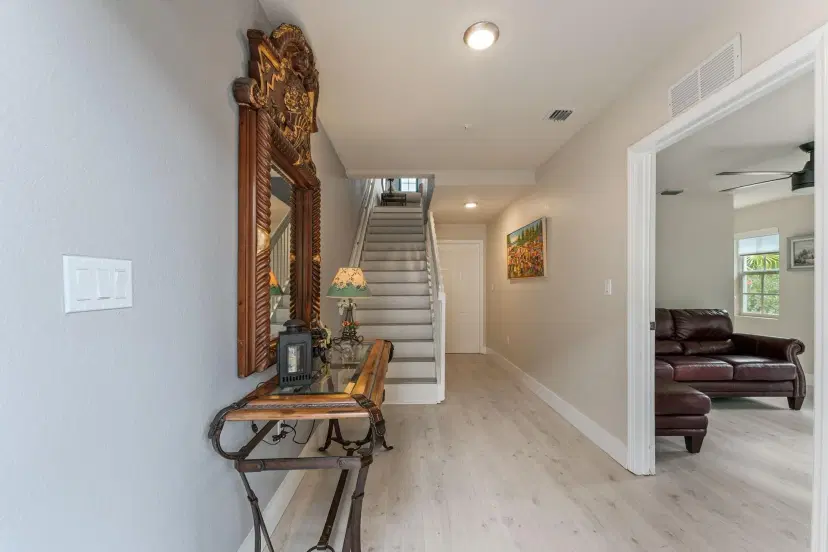 Picture of 2725 NE 8Th Ave 101, Wilton Manors FL 33334