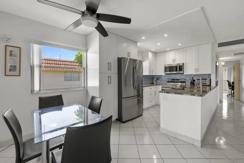 Picture of 177 Seville H, Delray Beach FL 33446