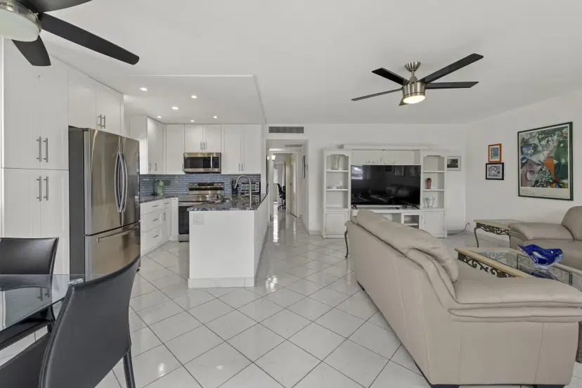 Picture of 177 Seville H, Delray Beach FL 33446