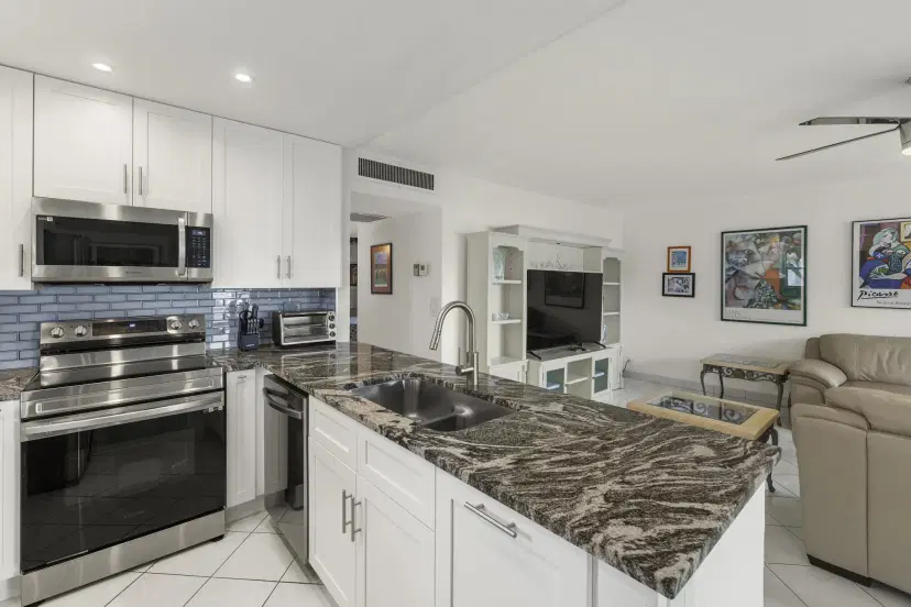 Picture of 177 Seville H, Delray Beach FL 33446